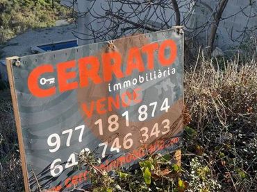 Terrenos y solares en venta en Puig de Bassegoda 56