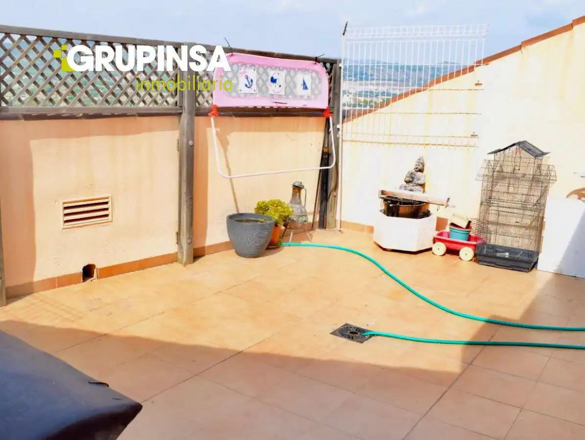 Terraza de Piso en venta en Castellón de la Plana / Castelló de la Plana con Aire acondicionado, Terraza y Trastero