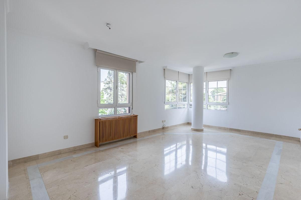 Sala d'estar de Pis de lloguer en  Granada Capital amb Aire condicionat i Calefacció