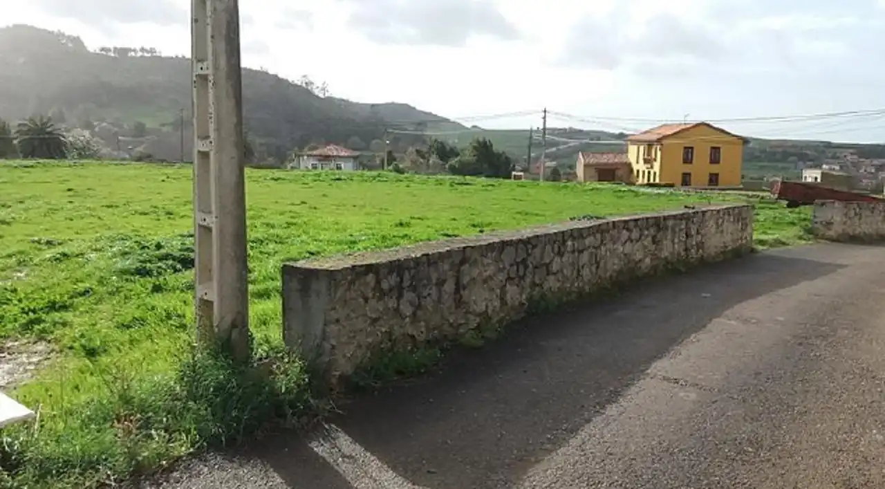 Terreny residencial en venda a Alfoz de Lloredo, imagen 6
