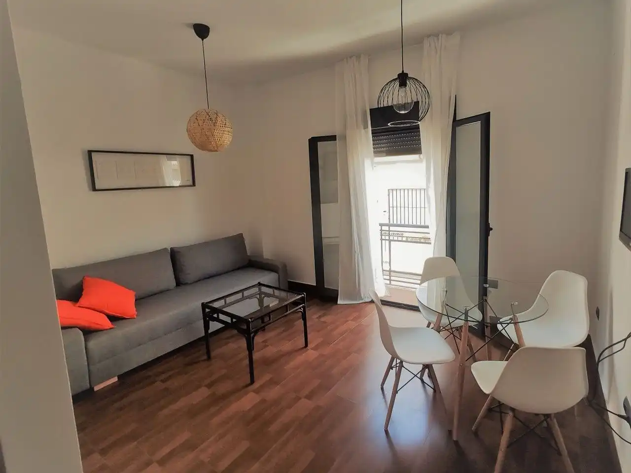 Flat to rent in Calle Delfin 44