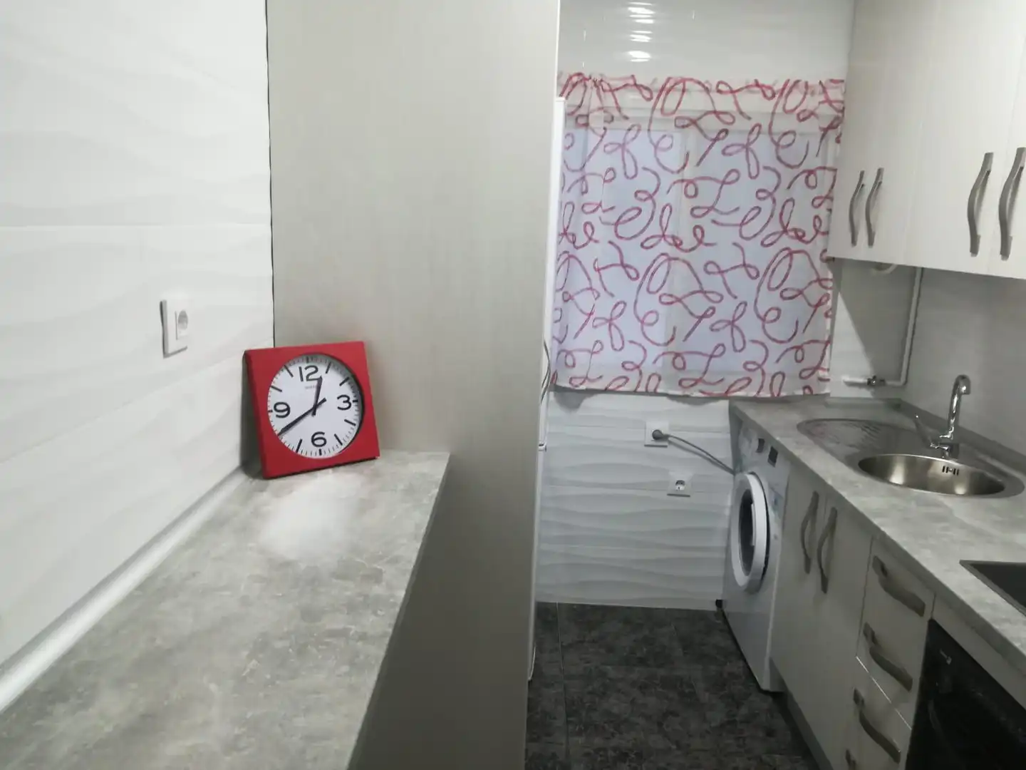 Bathroom of Flat for rent in Puertollano  with Air Conditioner, Heating and Furnished