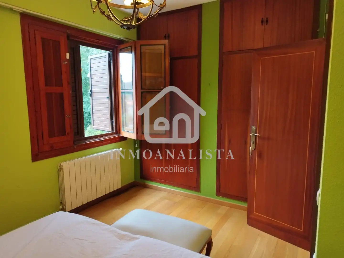 Dormitori de Casa o xalet en venda en Siete Aguas, Valencia