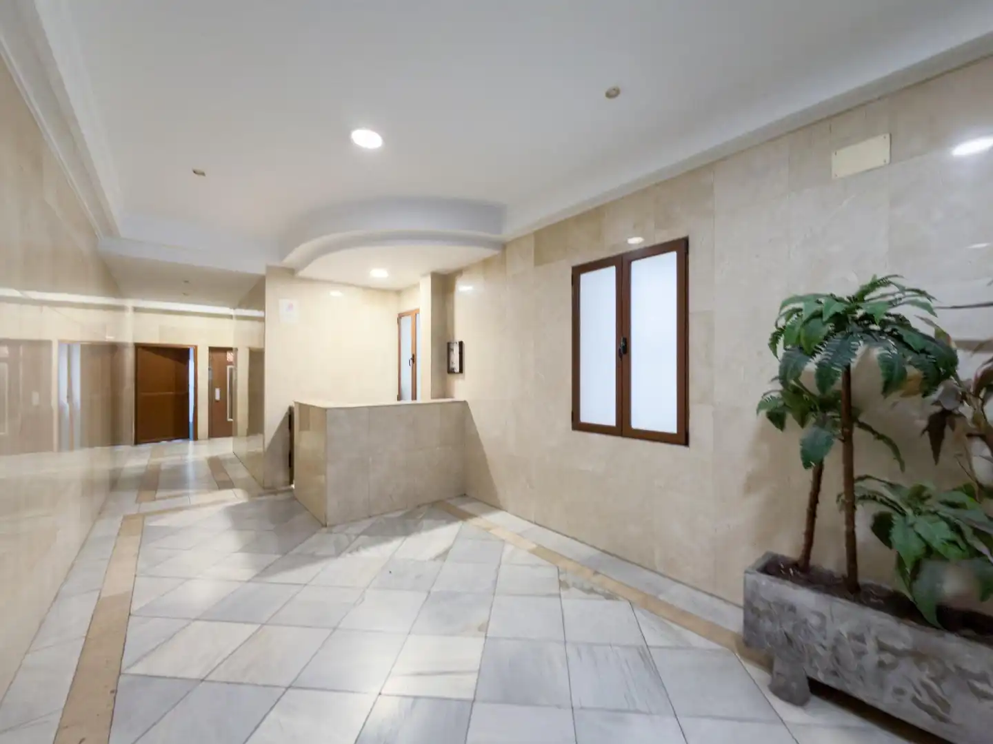 Piso en venta en Madrid con Calefacción y Parquet