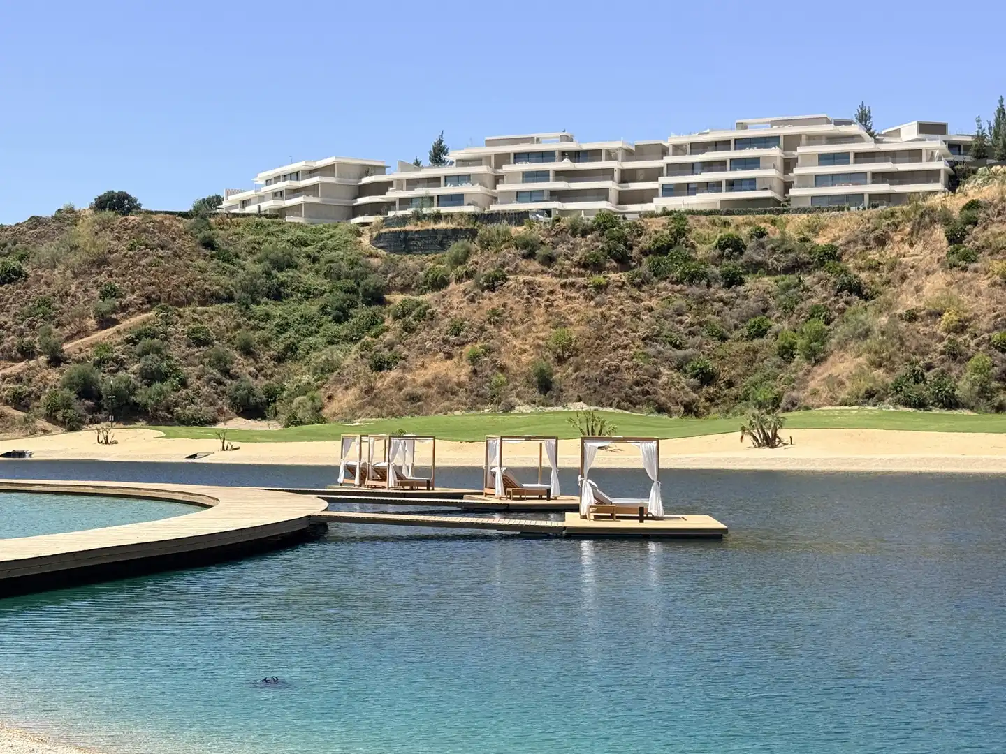Swimming pool of Apartments for sale in Benahavís  with Air Conditioner, Terrace and Storage room