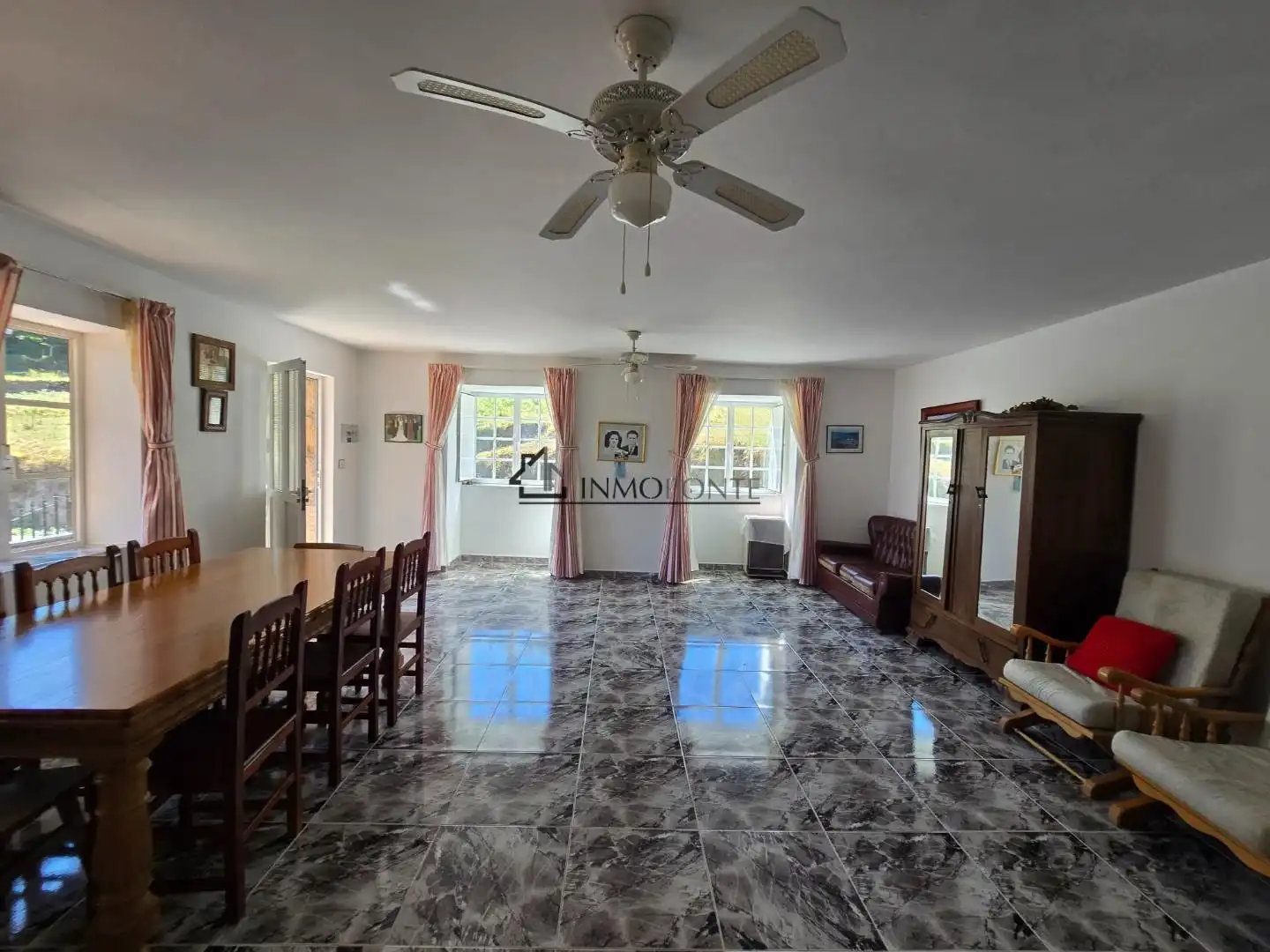 Comedor de Casa o chalet en venta en Campo Lameiro con Jardín privado, Terraza y Balcón