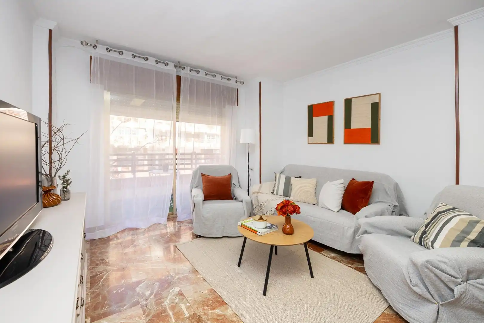 Sala de estar de Piso en venta en Granada con Calefacción y Balcón