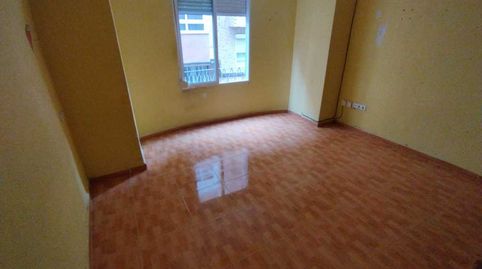 Foto 2 de Piso en venta en C/ Pelayo, Carolinas Bajas, Alicante / Alacant