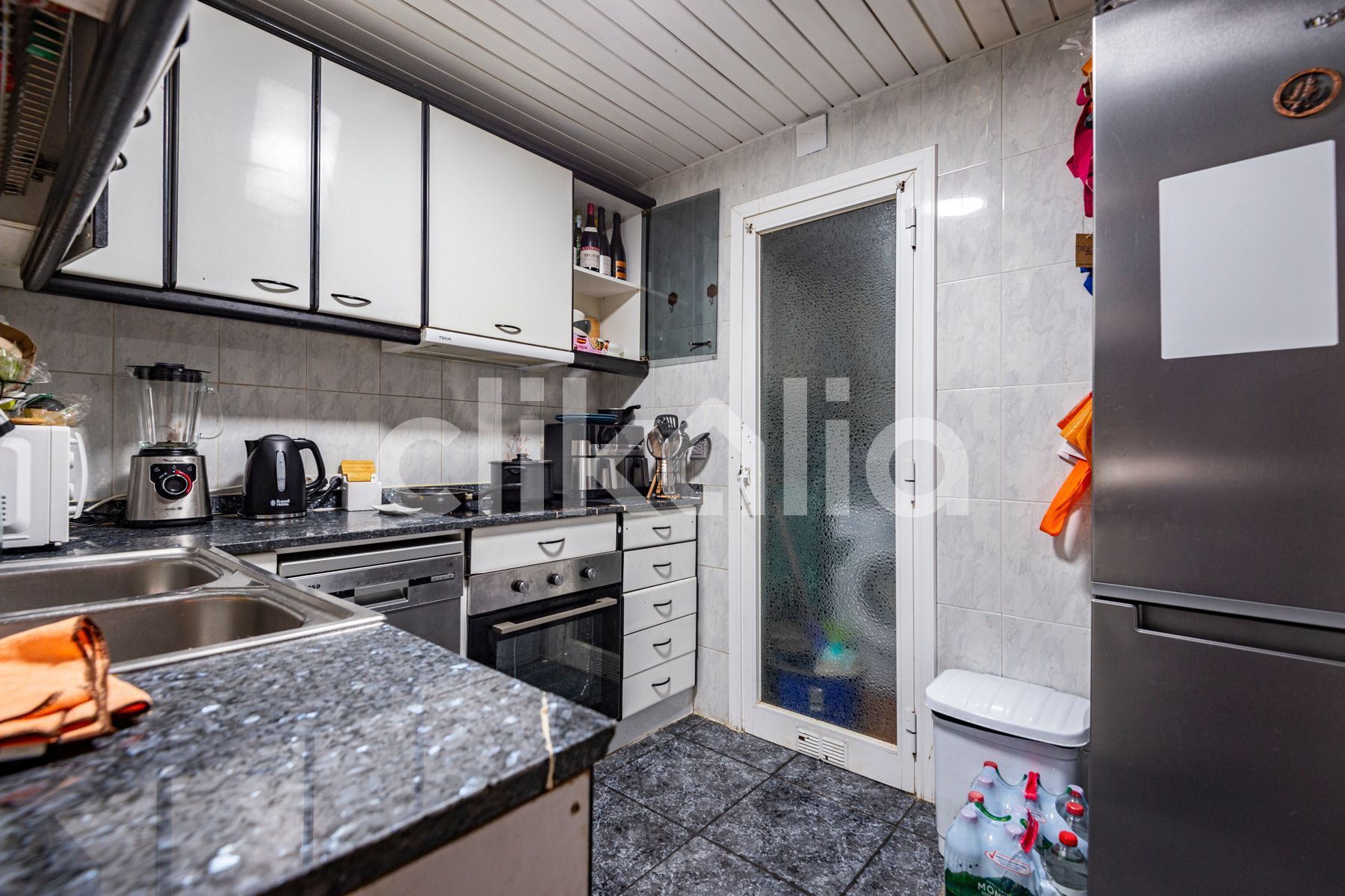 Kitchen of Flat for sale in Badalona  with Air Conditioner