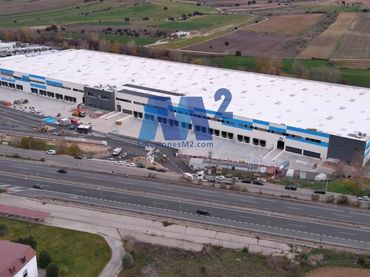 Nau industrial de lloguer a Félix Rodríguez de la Fuente