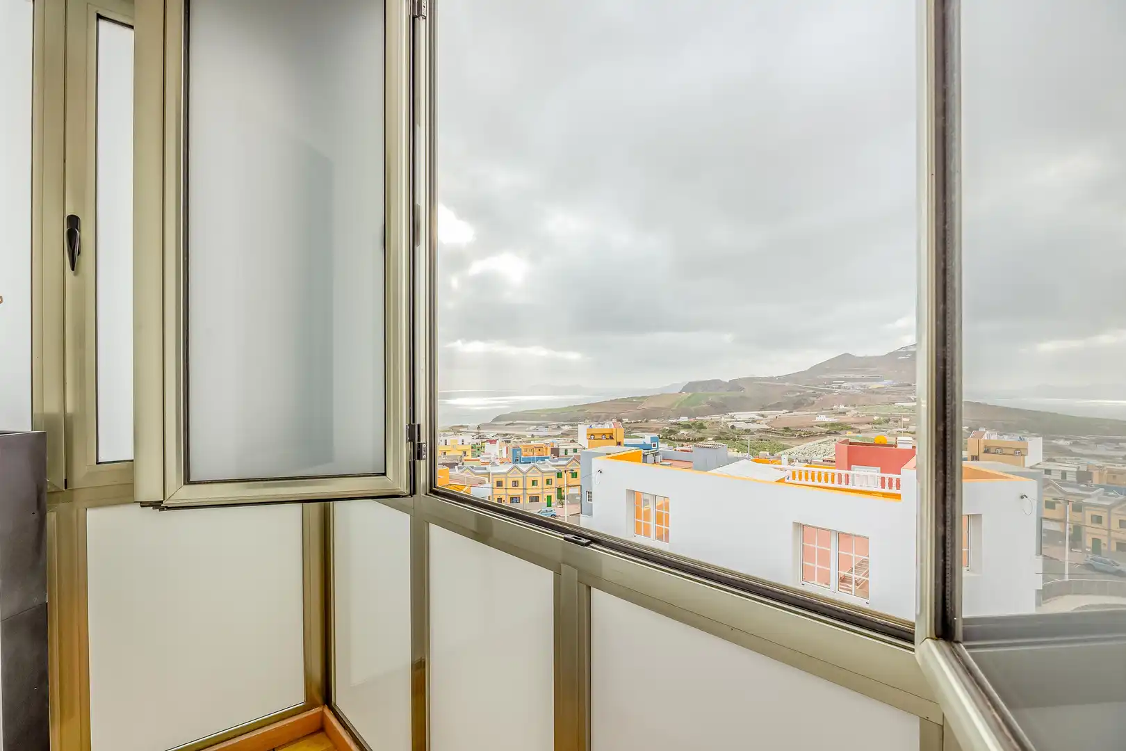 Vista exterior de Casa o chalet en venta en Santa María de Guía de Gran Canaria con Terraza, Trastero y Balcón