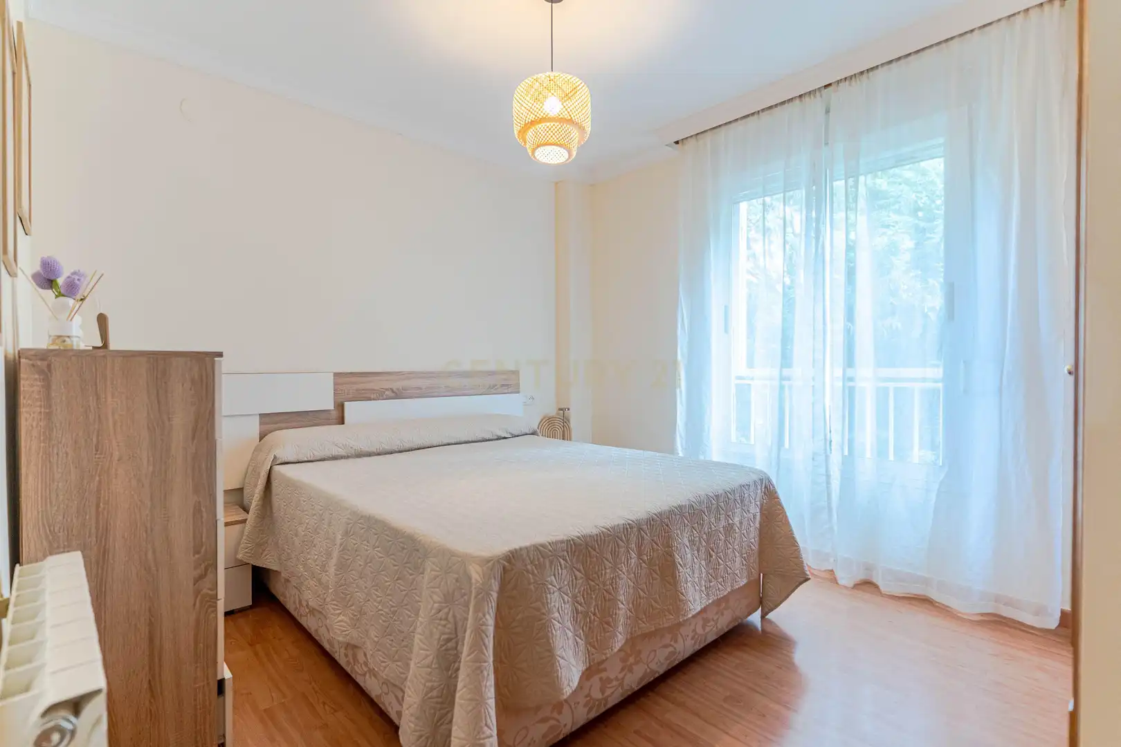 Habitación de Apartamento en venta en Albolote con Aire acondicionado, Lavadora y Microondas
