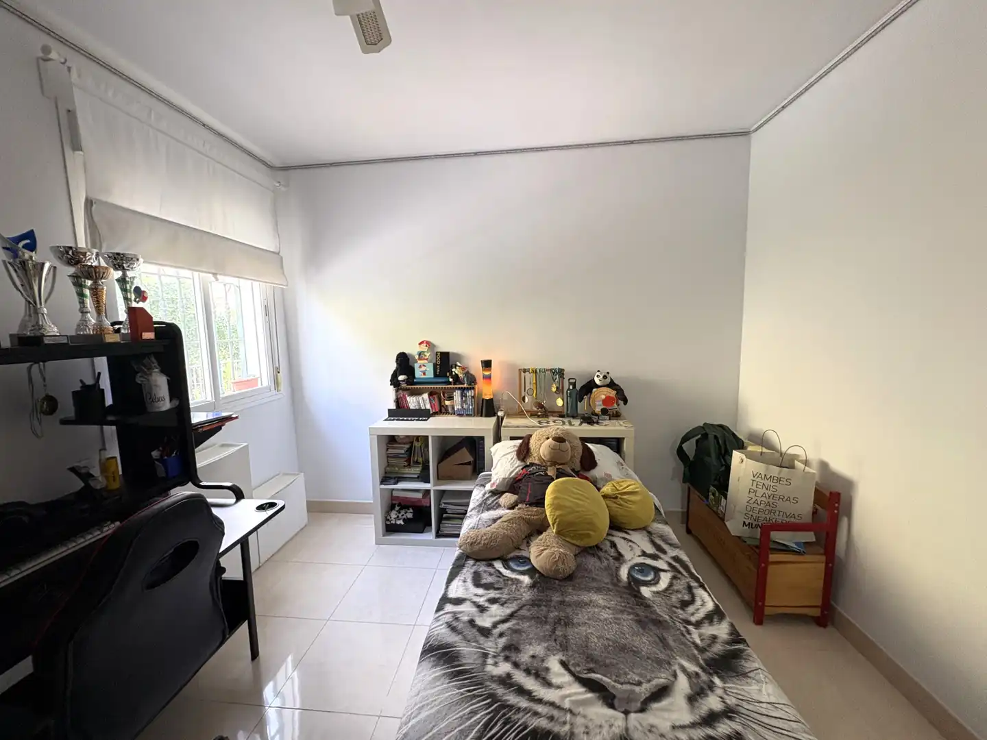 Dormitori de Casa o xalet en venda en Cártama amb Aire condicionat, Calefacció i Jardí privat