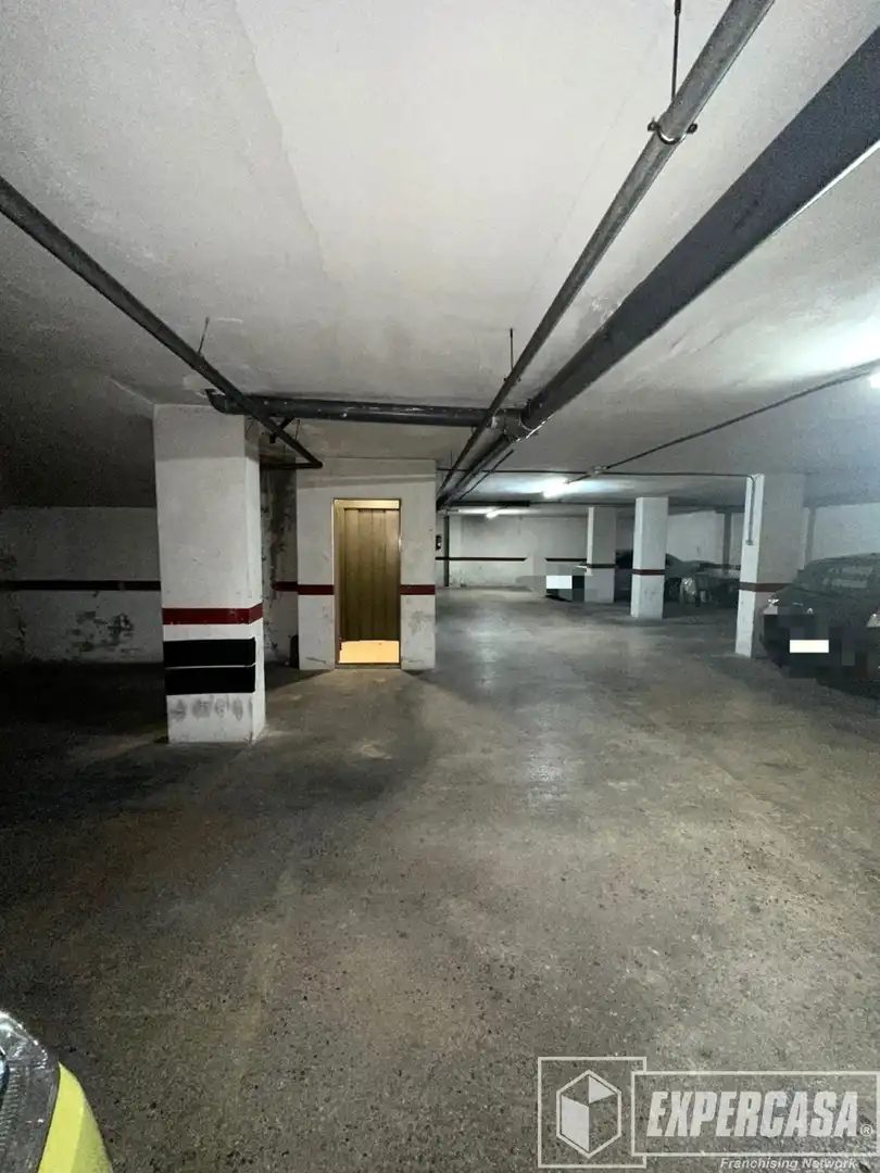 Parking of Garage for rent in Valencia