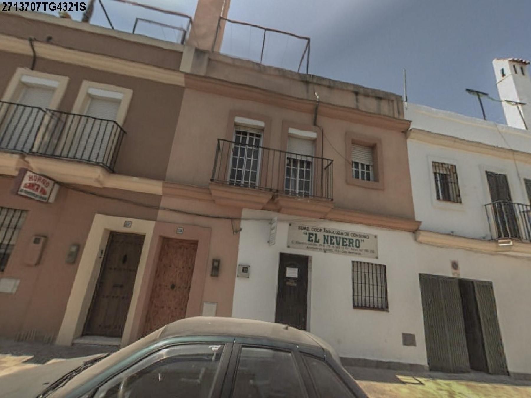Vista exterior de Piso en venta en Dos Hermanas