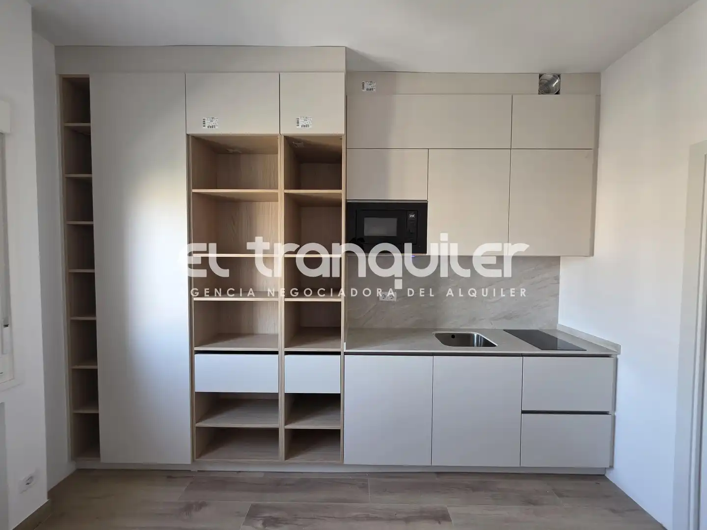 Küche von Wohnung zur Miete in Madrid mit Klimaanlage und Waschmaschine