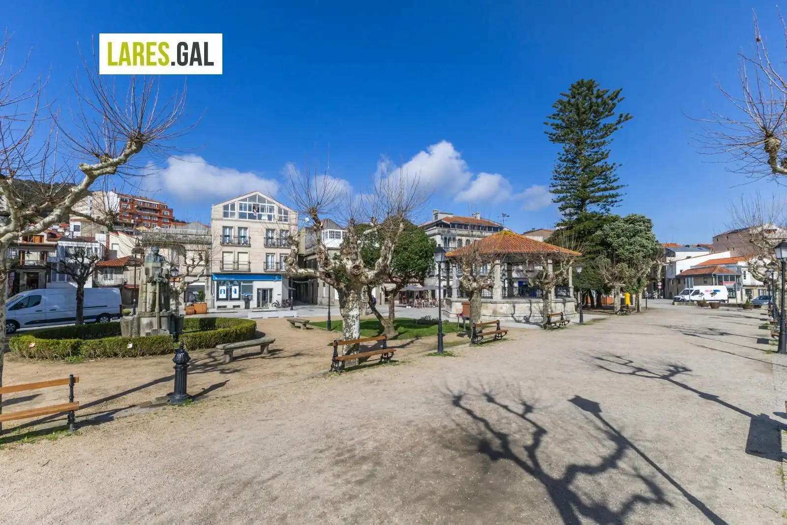 Vista exterior de Casa o chalet en venta en Cangas  con Calefacción, Amueblado y Horno