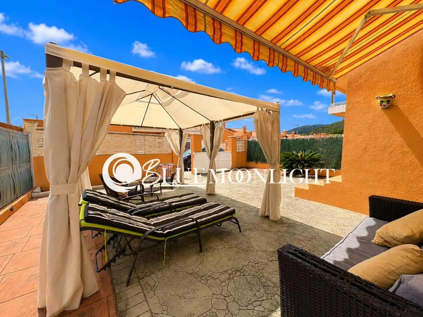 Villa avec piscine à vendre à santa magdanela
