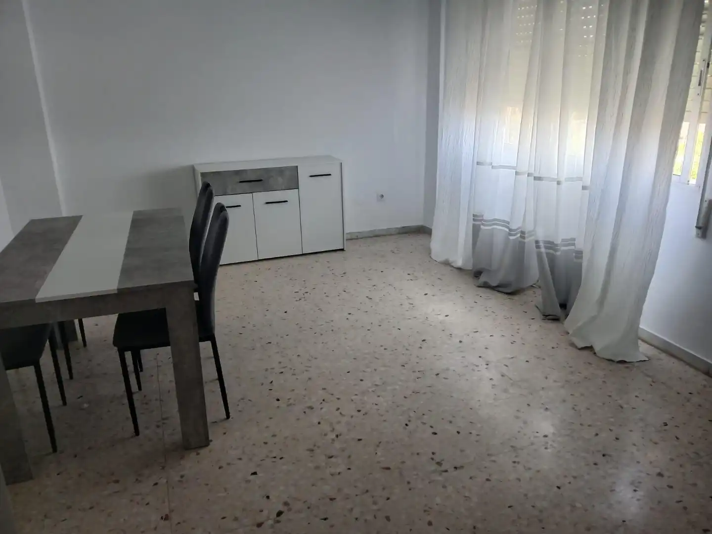 Sala de estar de Piso de alquiler en Cáceres con Amueblado