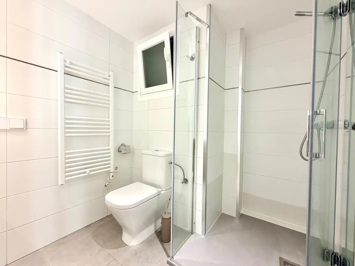 Bathroom of Flat for rent in  Palma de Mallorca  with Air Conditioner, Heating and Parquet flooring