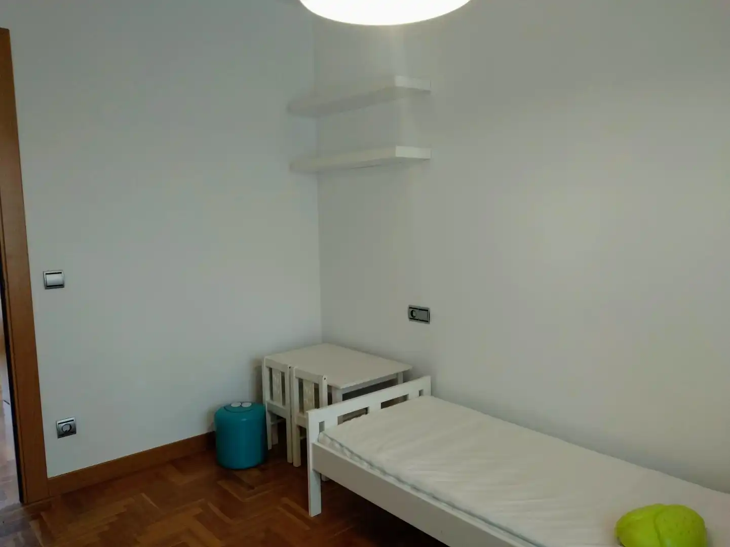 Habitación de Ático de alquiler en Barañáin / Barañain con Calefacción, Parquet y Terraza