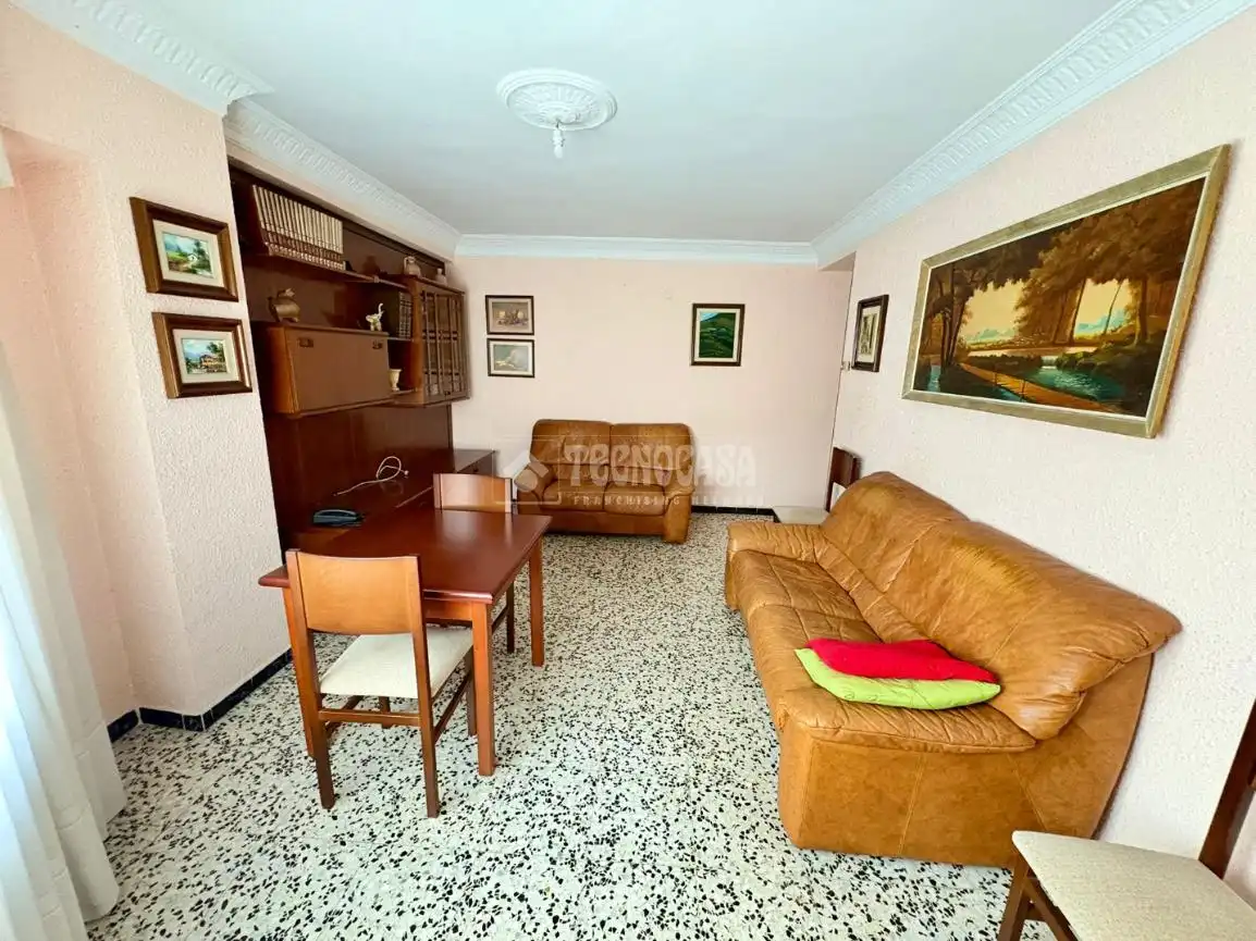 Sala d'estar de Pis en venda en  Zaragoza Capital amb Calefacció i Terrassa