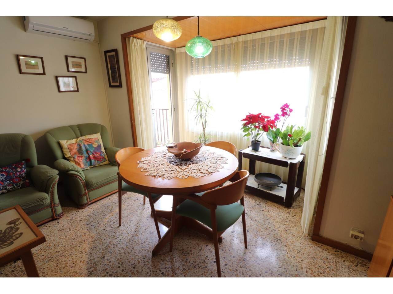 Dining room of Flat for sale in Terrassa  with Air Conditioner and Balcony