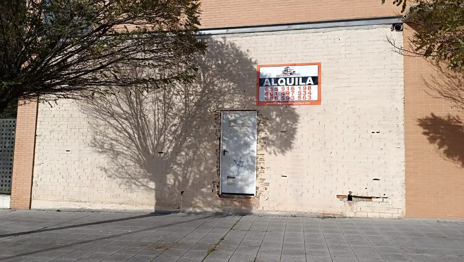 Geschaftsraum zur Miete in Calle Papa Luna, La Platina- Hospital - Campus