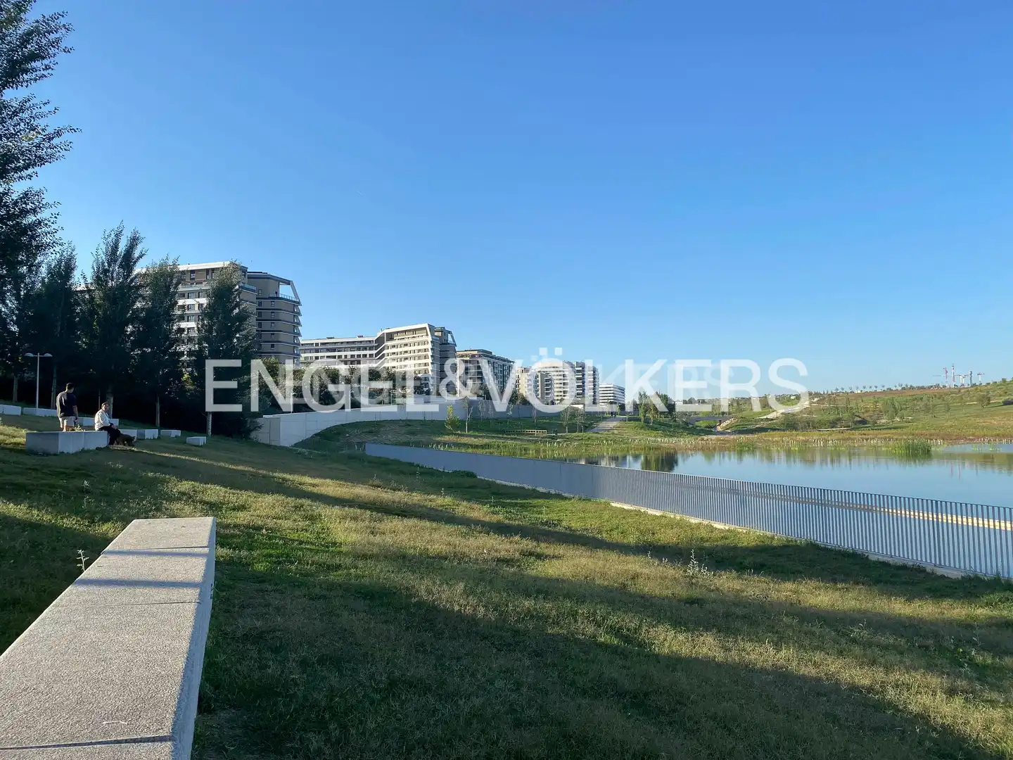 Haus oder Chalet zur Miete in Madrid mit Klimaanlage, Heizung und Privatgarten