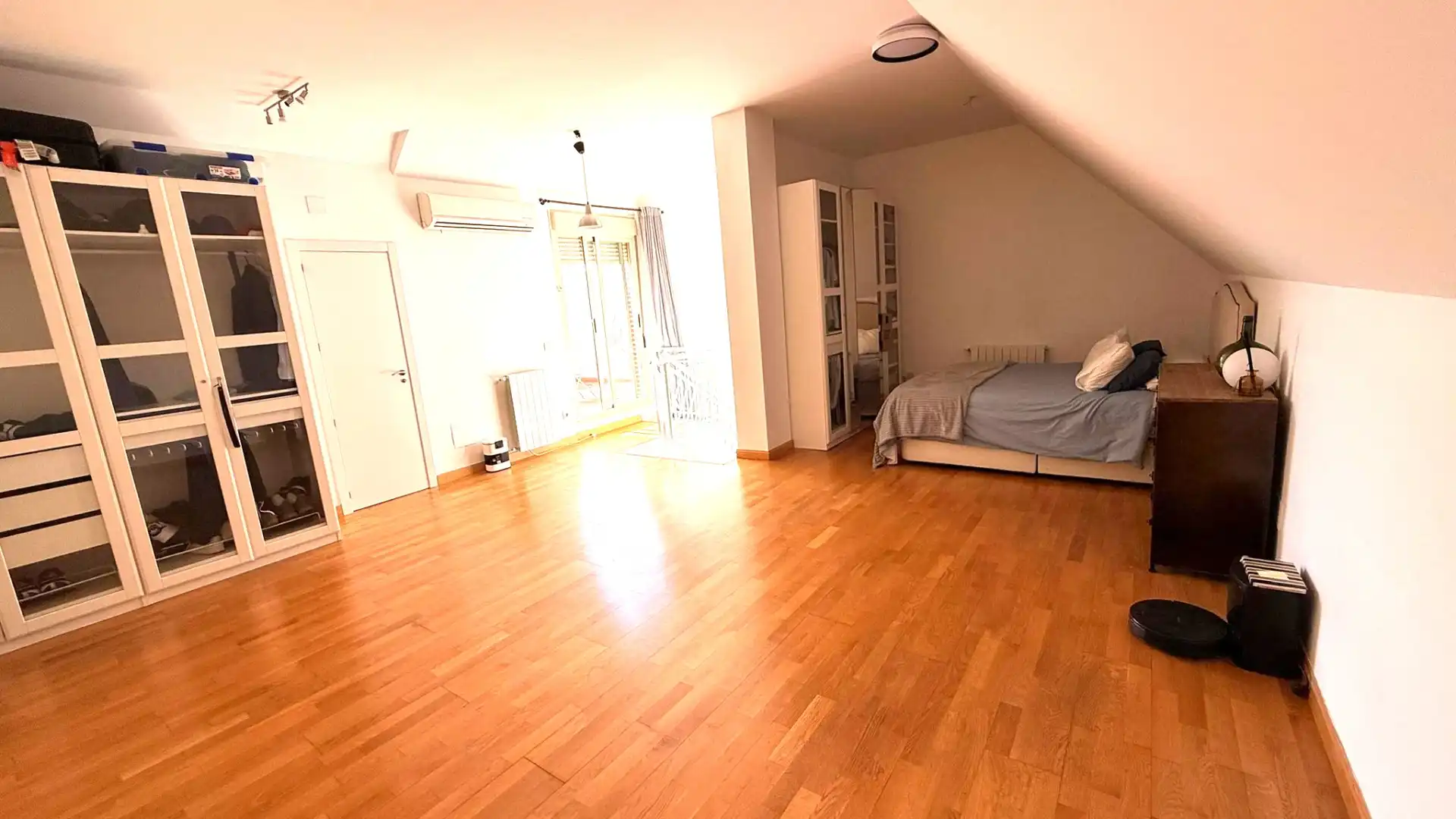 Habitación de Casa o chalet en venta en Madrid con Aire acondicionado, Calefacción y Jardín privado