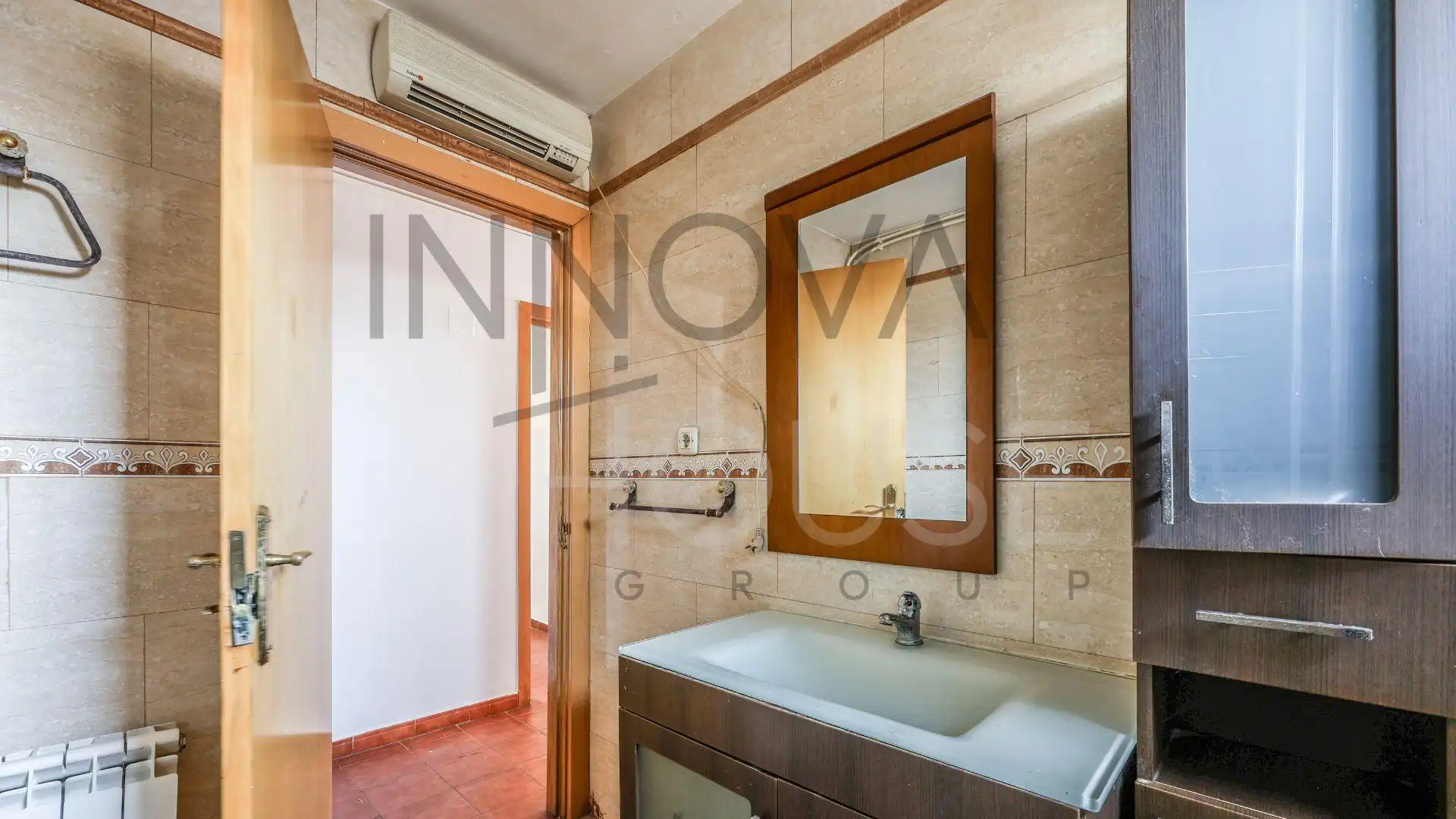 Bany de Casa o xalet en venda en Talamanca de Jarama amb Jardí privat, Terrassa i Piscina