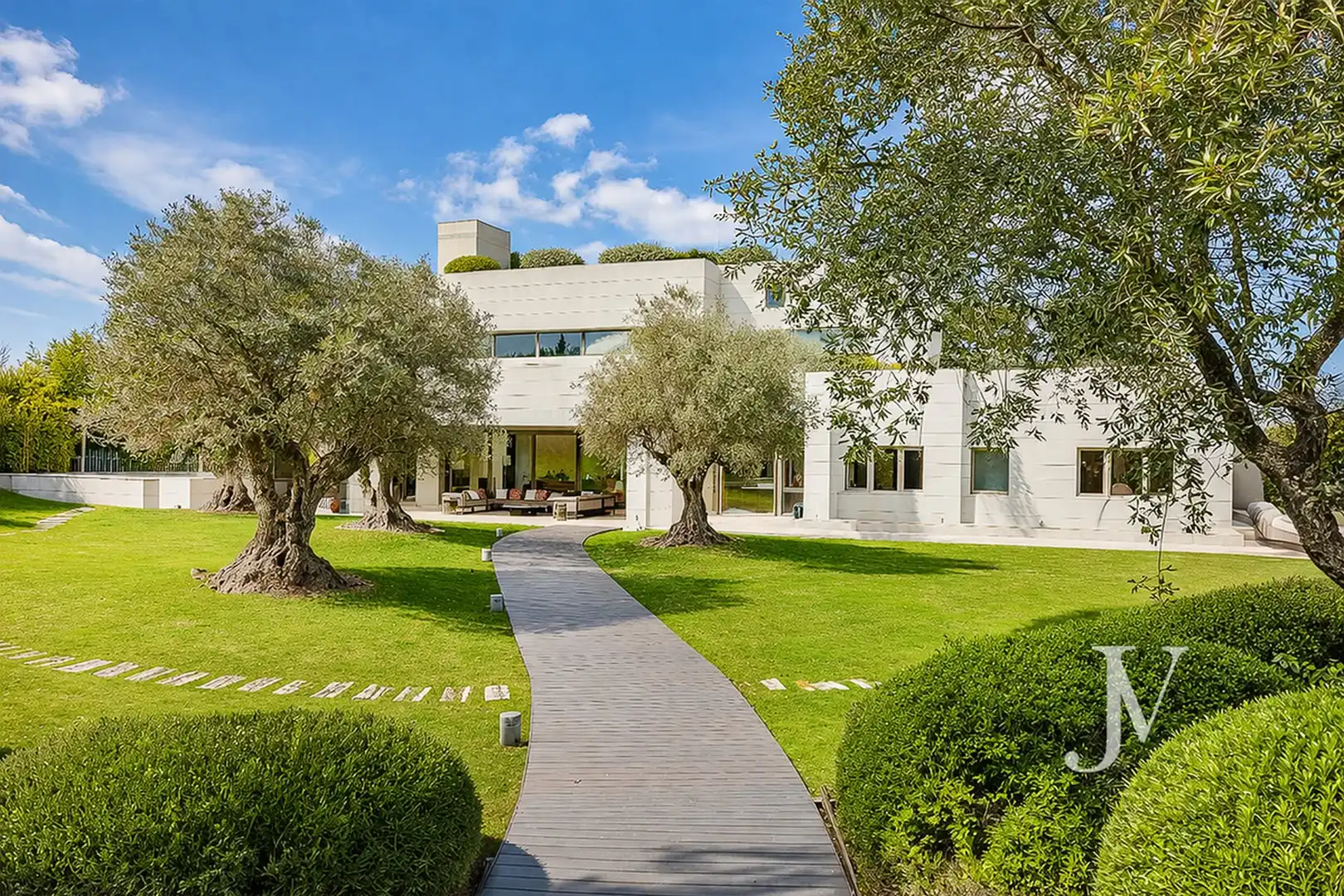 Exterior view of Houses for sale in Pozuelo de Alarcón  with Air Conditioner, Heating and Private garden