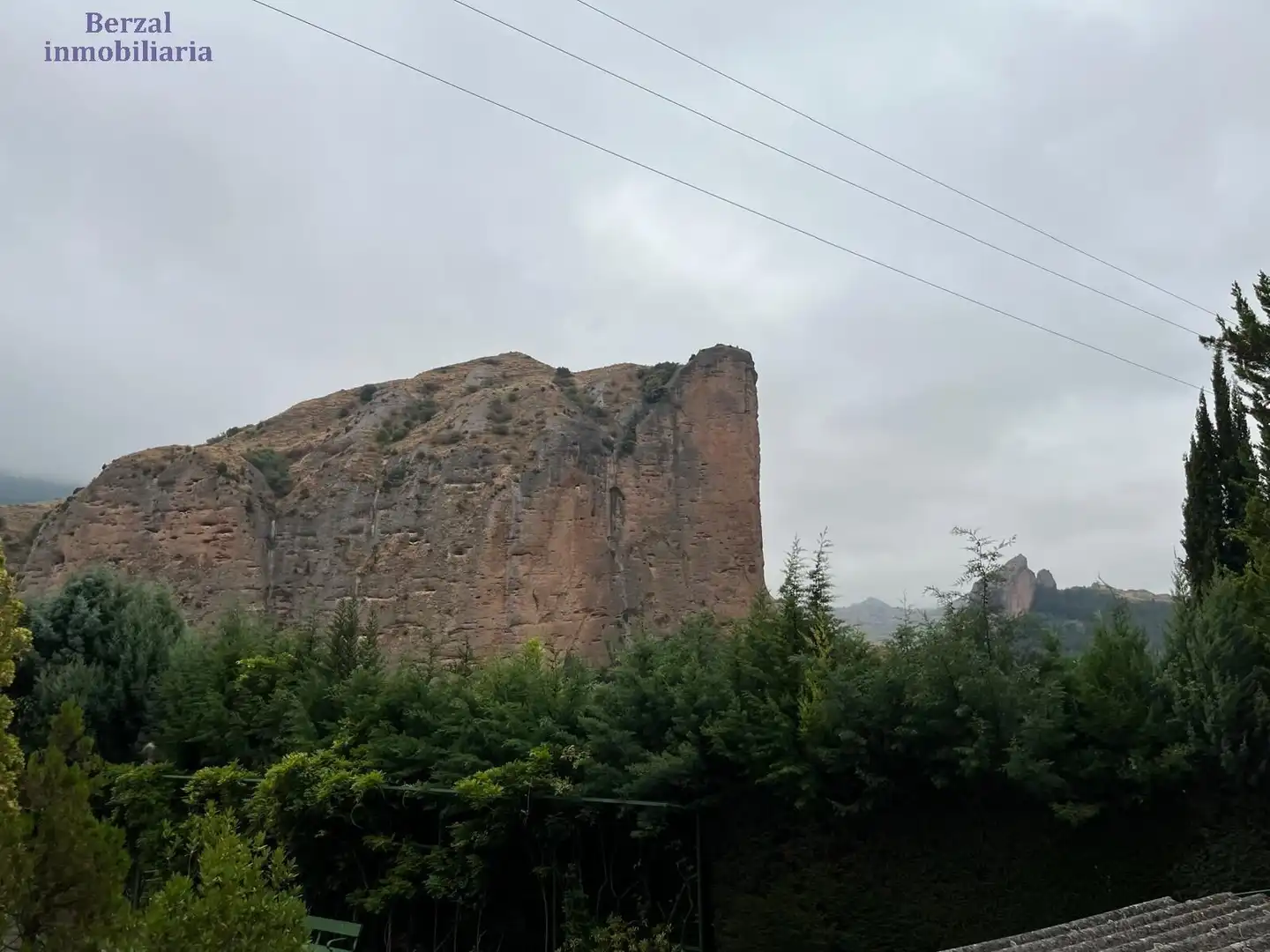 Vista exterior de Casa o xalet en venda en Sorzano amb Jardí privat, Terrassa i Traster