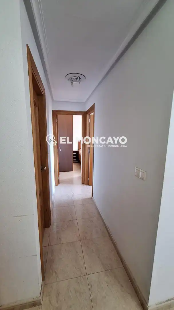 Apartamento en venta en Guardamar del Segura con Calefacción, Terraza y Piscina comunitaria