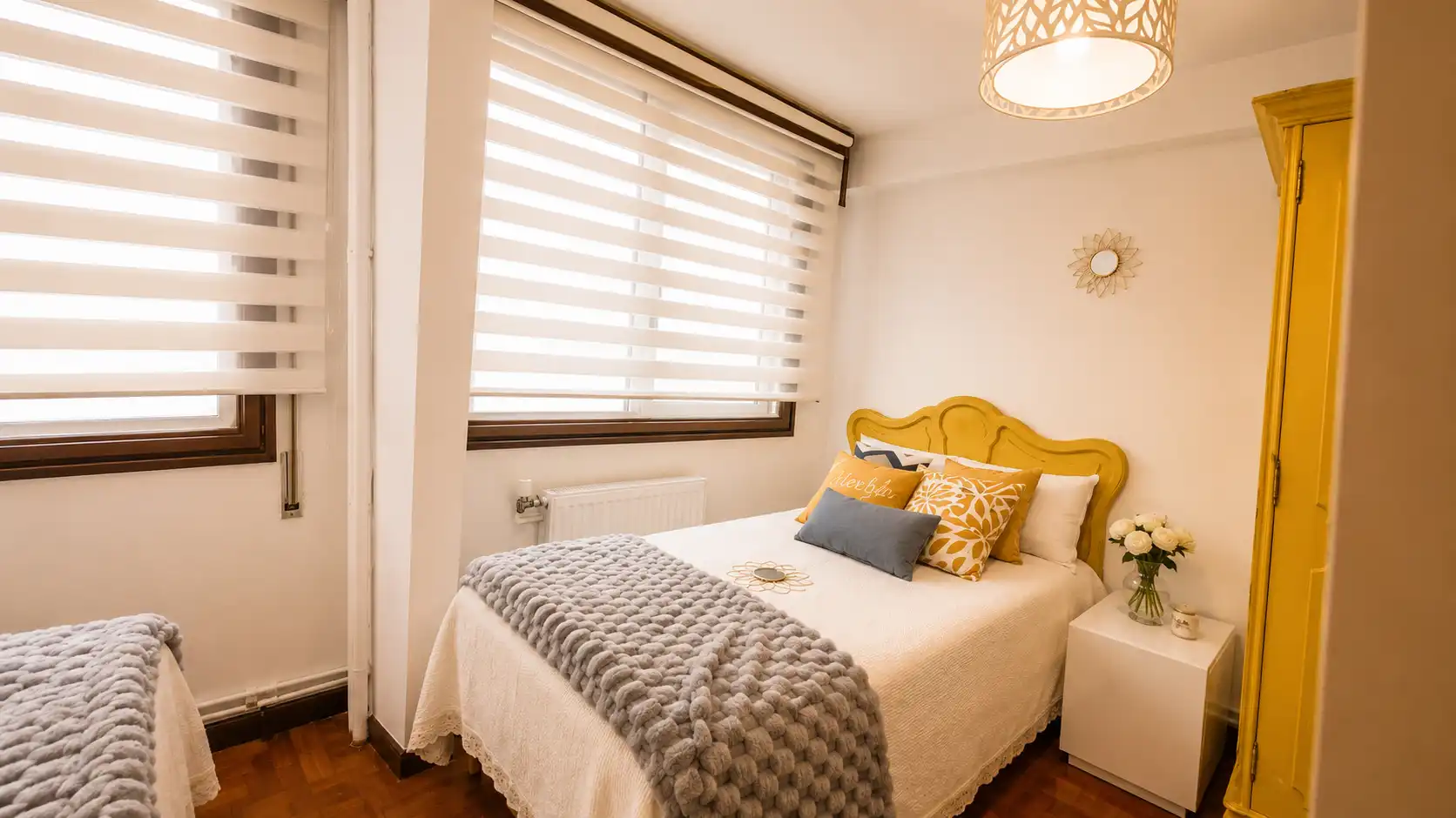 Bedroom of Flat for sale in Vigo   with Heating, Furnished and Oven