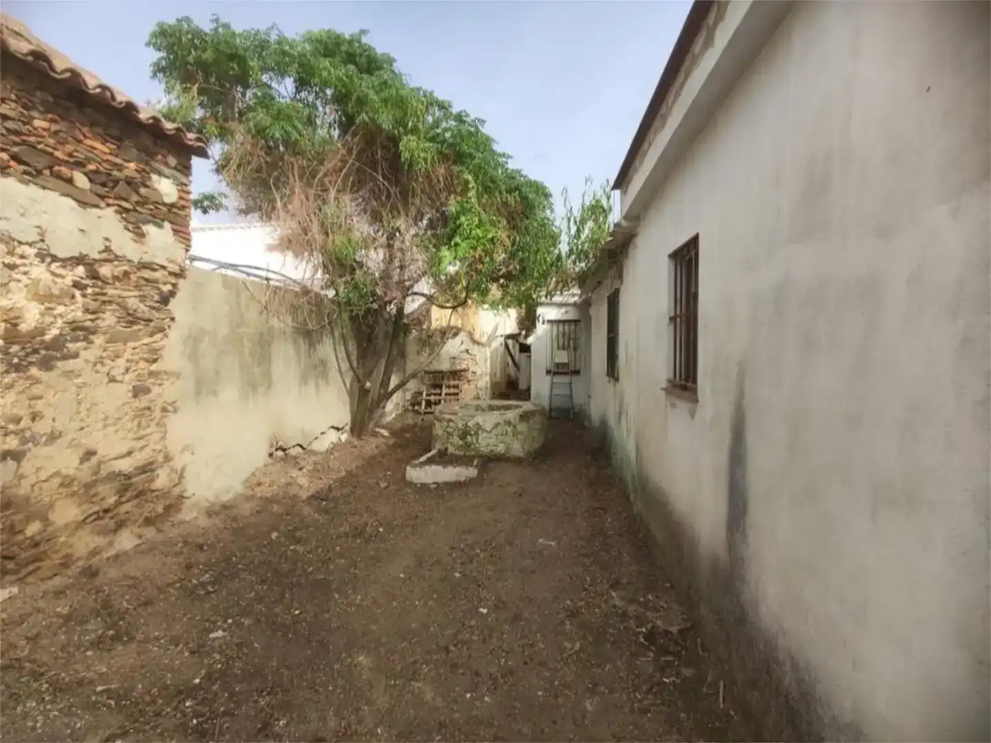 Finca rústica en venda en Villanueva de los Castillejos amb Balcó