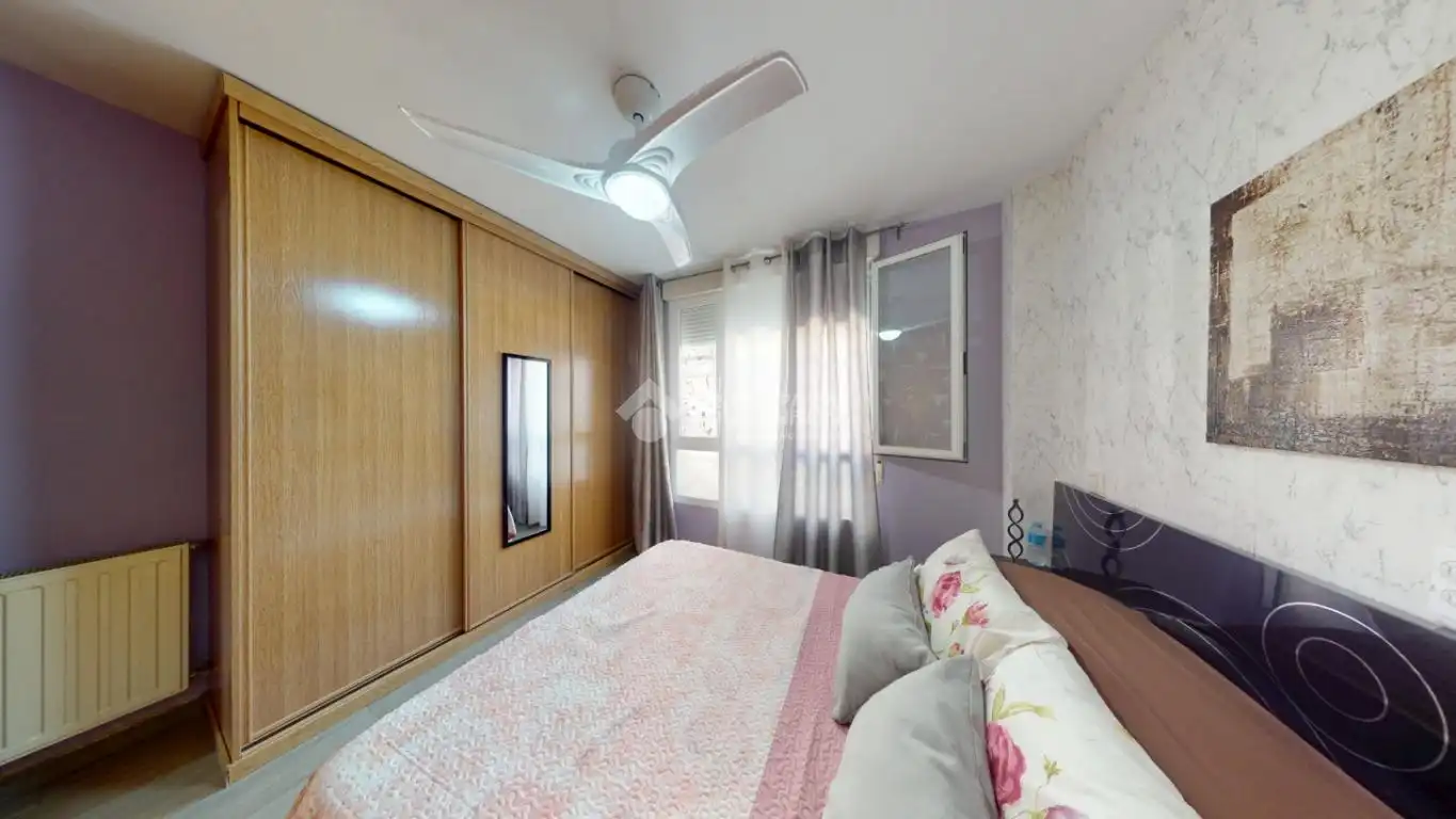 Habitación de Piso en venta en Azuqueca de Henares con Calefacción, Trastero y Internet