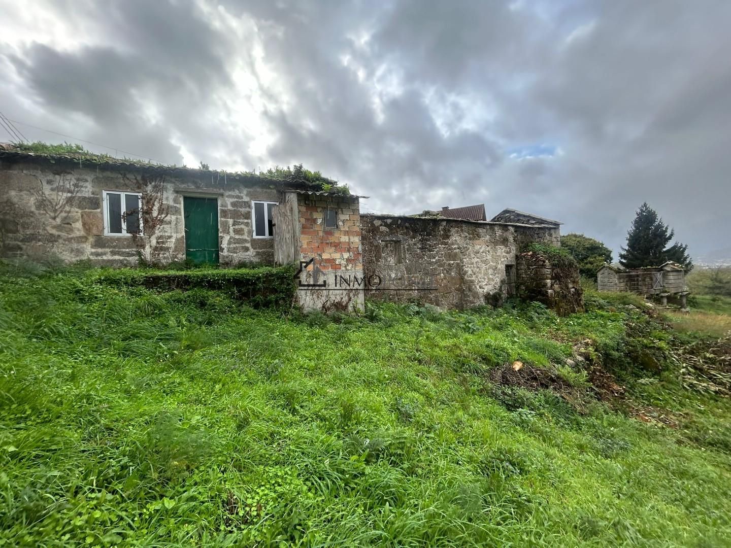 House or chalet for sale in Pontevedra Capital   with Private garden