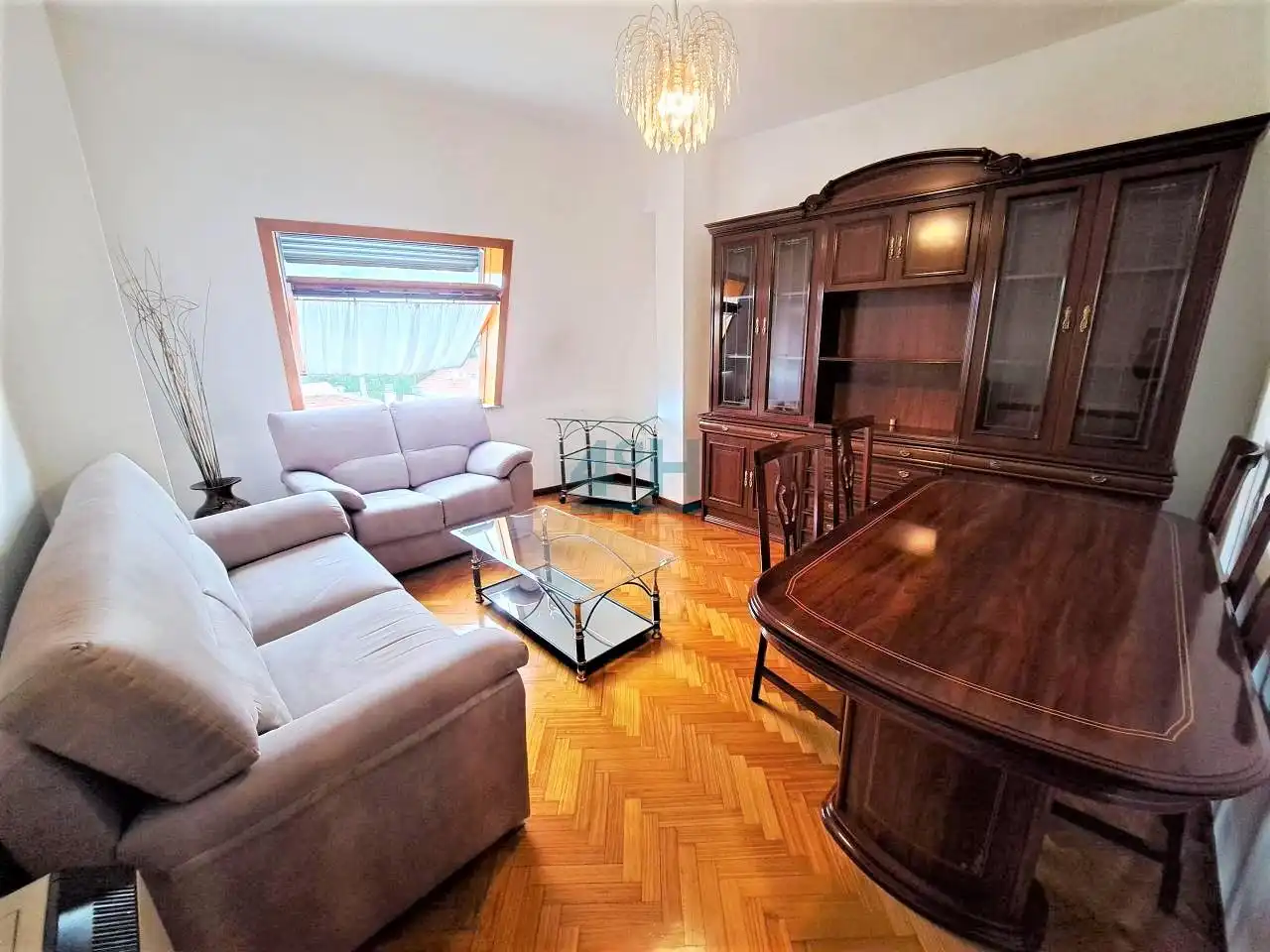 Sala d'estar de Apartament de lloguer en Barbadás amb Calefacció, Parquet i Traster