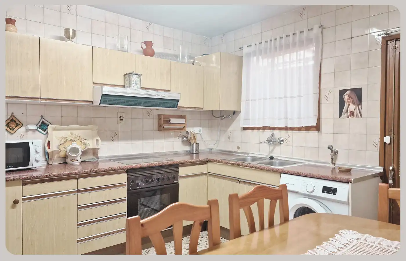 Detached homes for sale in Calle Hortales, Andorra (Teruel)