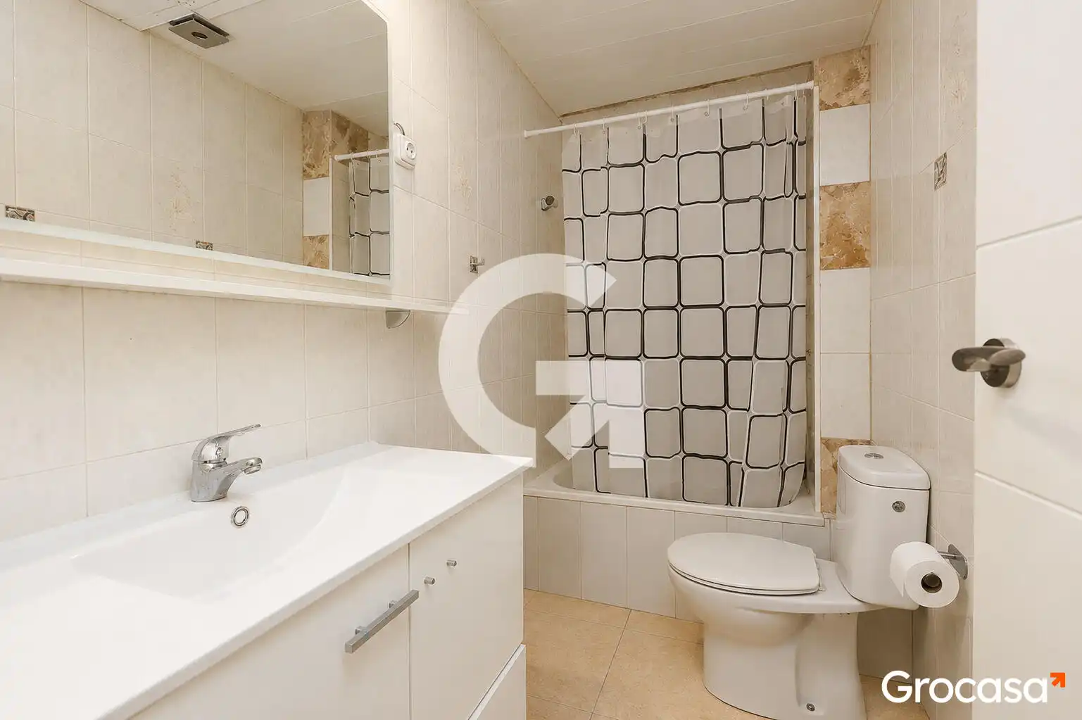 Bathroom of Flat for sale in Cornellà de Llobregat  with Air Conditioner