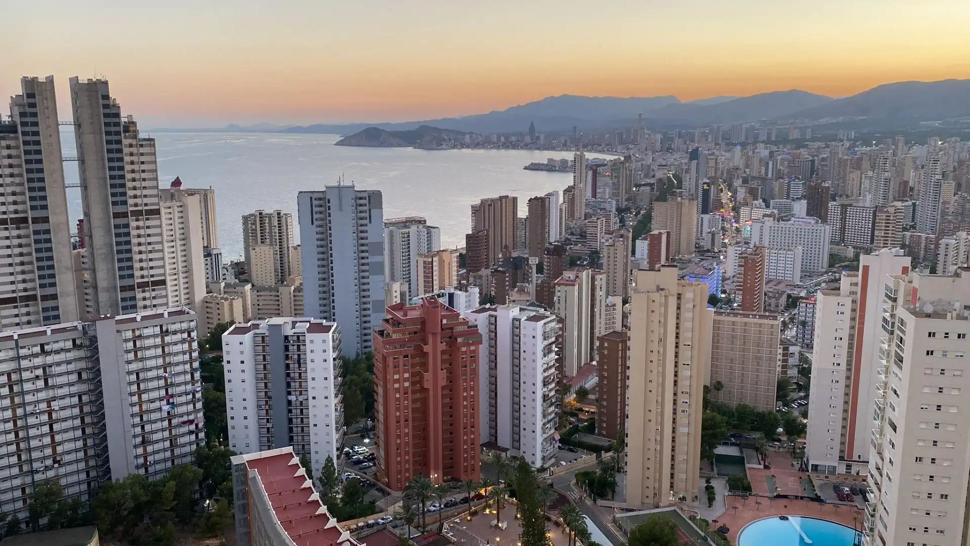 Vista exterior de Apartamento en venta en Benidorm con Jardín privado, Terraza y Trastero