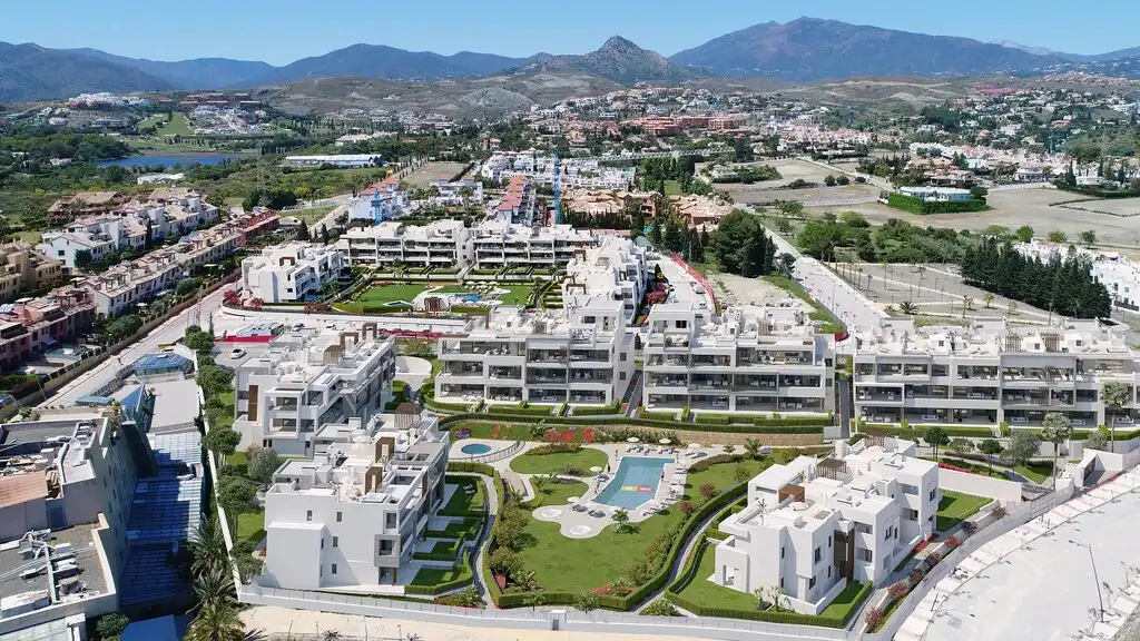 Apartamento con piscina en venta en Estepona Pueblo, imagen 16