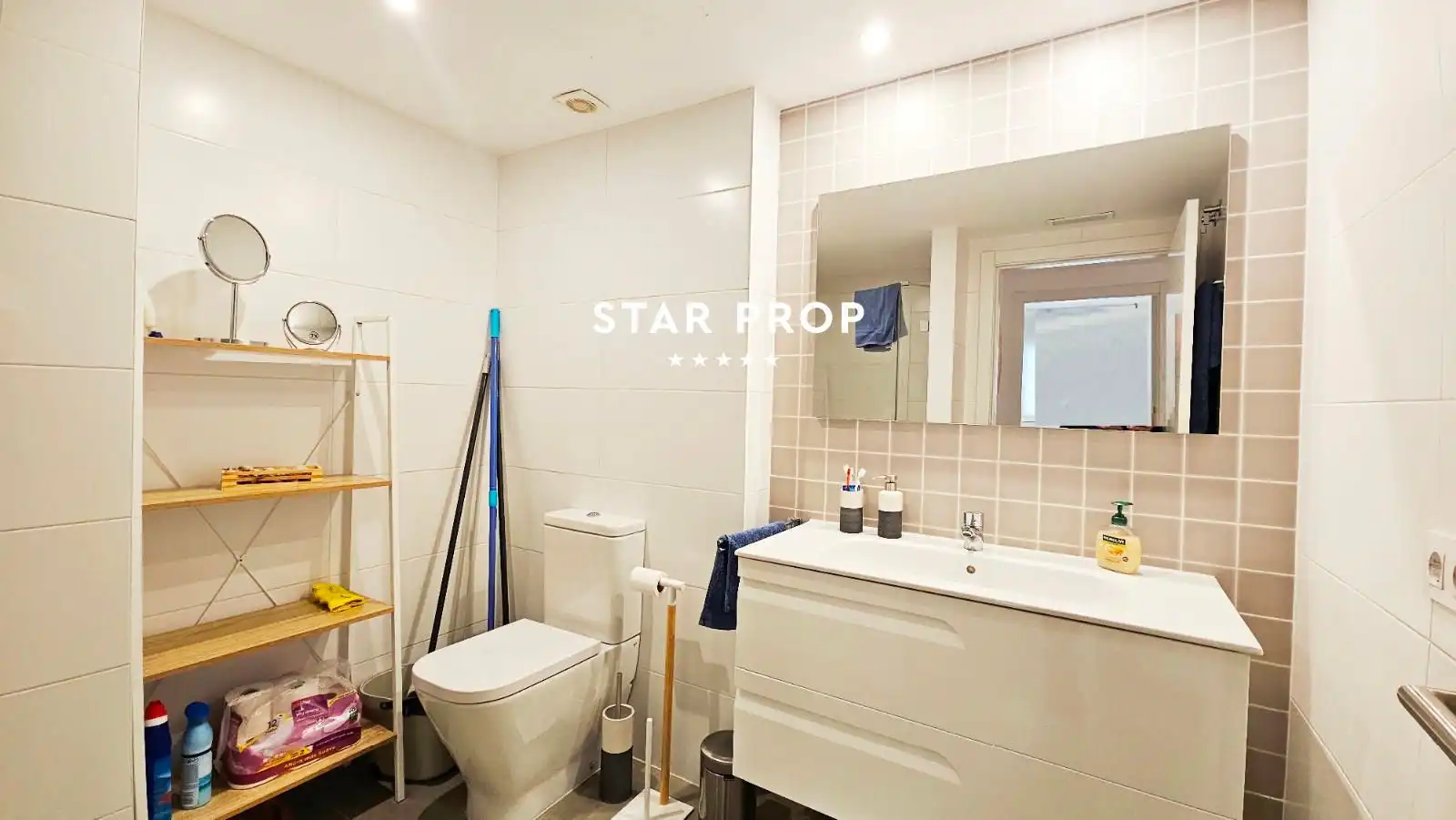 Badezimmer von Wohnung zum Verkauf in Llançà mit Klimaanlage, Heizung und Terrasse