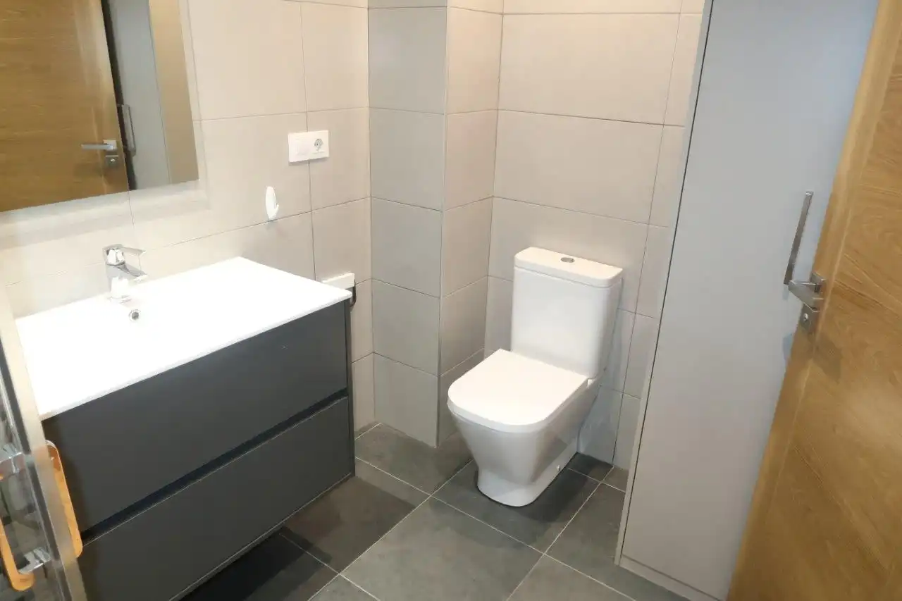 Piso con ascensor en venta en Almirante Romay, imagen 21