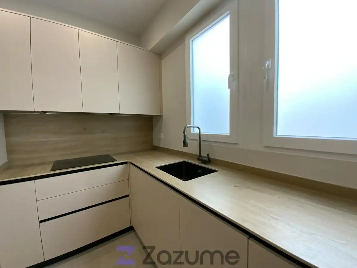 Flat with terrace to rent in Carrer de Pere Aleixandre, imagen 5