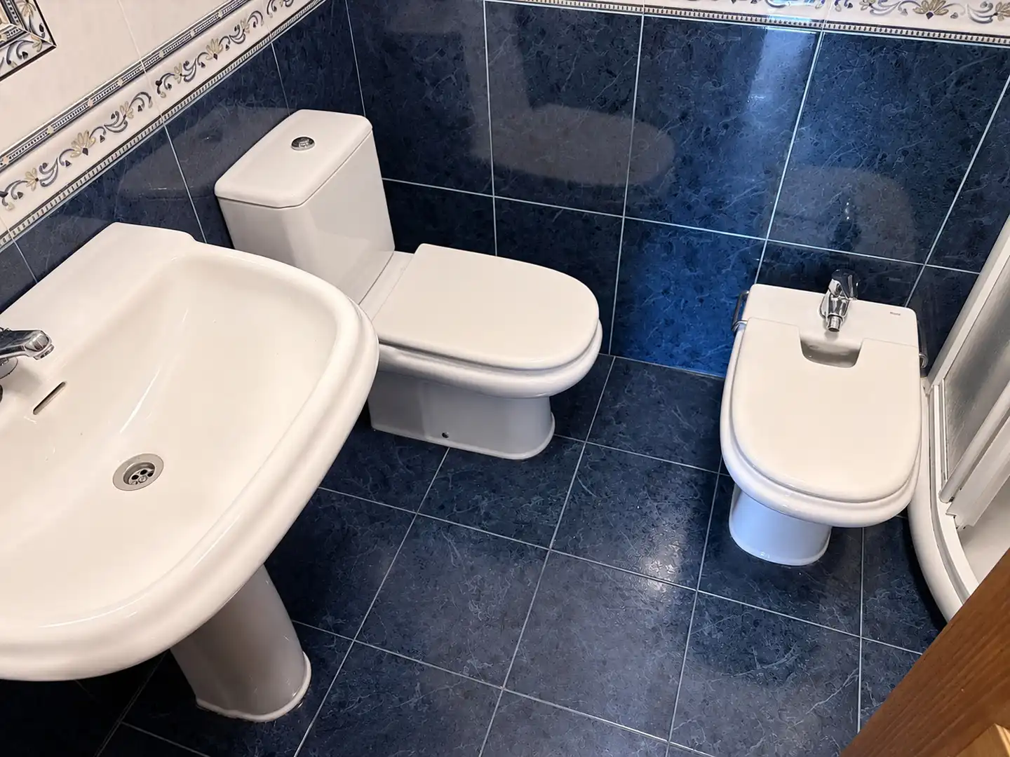 Baño de Ático en venta en Viveiro con Calefacción, Terraza y Trastero