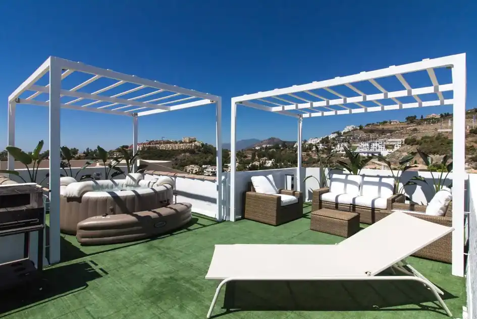 Apartment with pool for sale in La Quinta, imagen 9