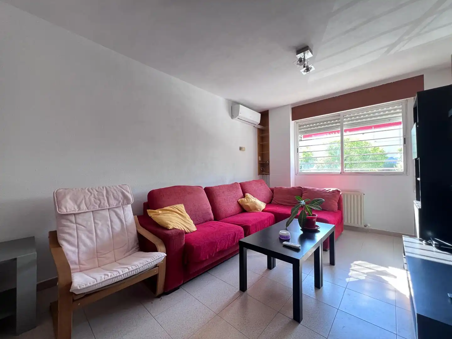 Sala d'estar de Apartament en venda en Cáceres amb Traster i Moblat
