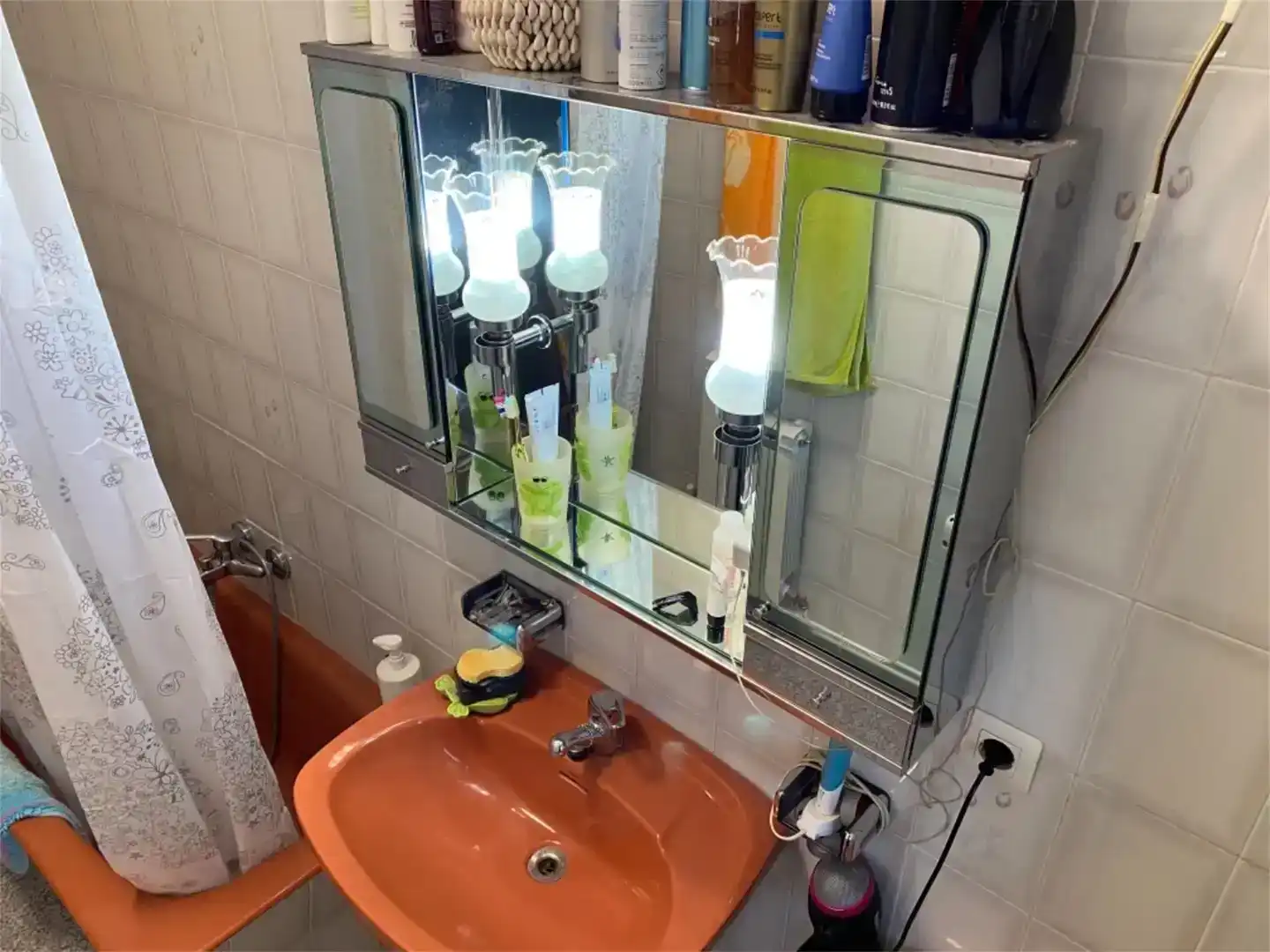 Baño de Piso en venta en Asturianos con Jardín privado, Trastero y Amueblado
